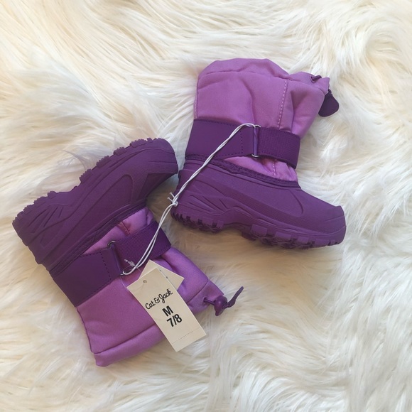 Cat & Jack Snow Boots - Picture 2 of 2